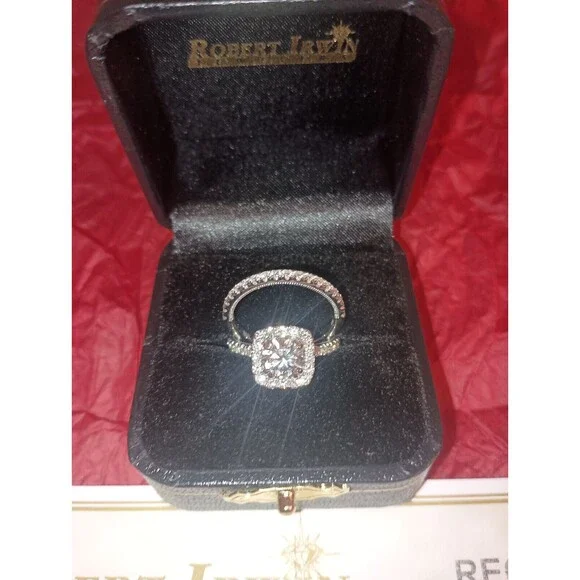Robert Irwin Jewelers Diamond Engagement Ring + Band(MSRP: $2694.86)